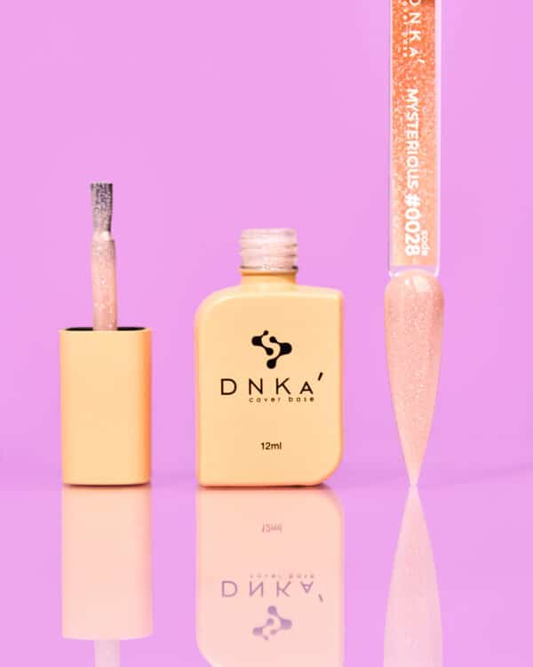 Base Cover  DNKA #0028 Mysterious 30ml - Imagen 3